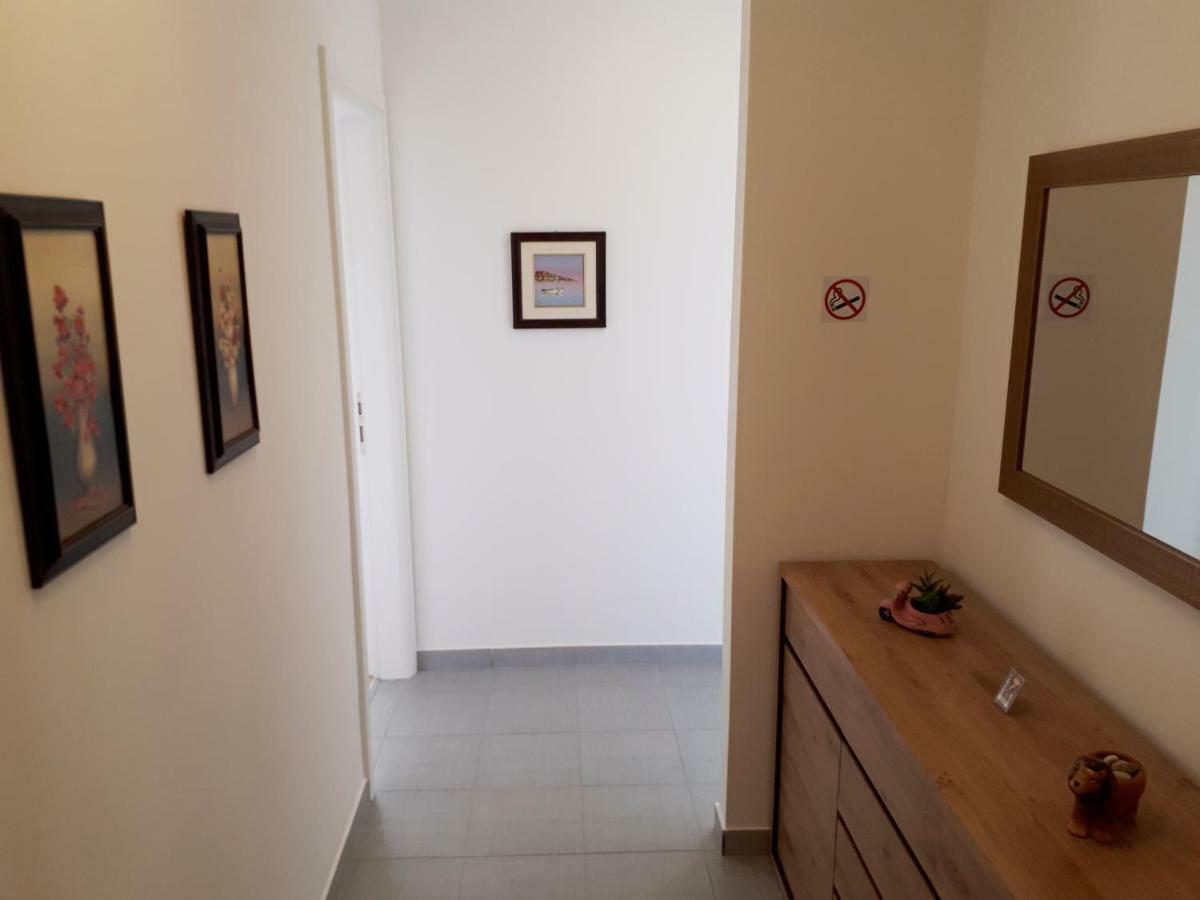 Mariloo Apartment Split Exterior photo